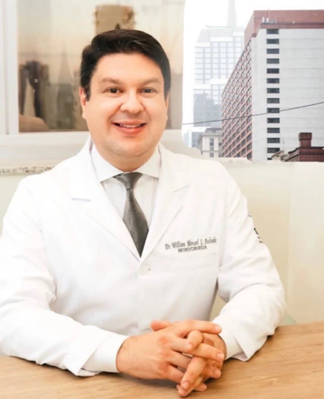 Dr. William Manoel