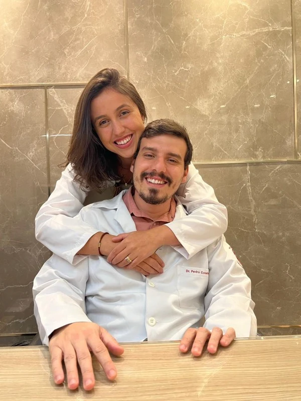 Dra. Fernanda Antoniolli e Dr. Pedro Conelian, fundadores da Viva Pediatria